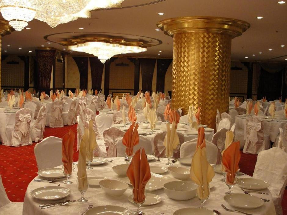 AL BUSTAN TOWER HOTEL SUITES — фото 16