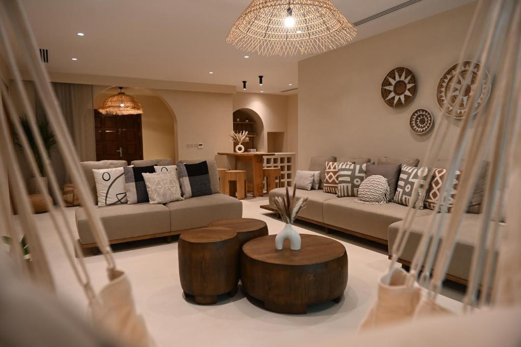 UMM AL QUWAIN BEACH HOTEL — фото 2