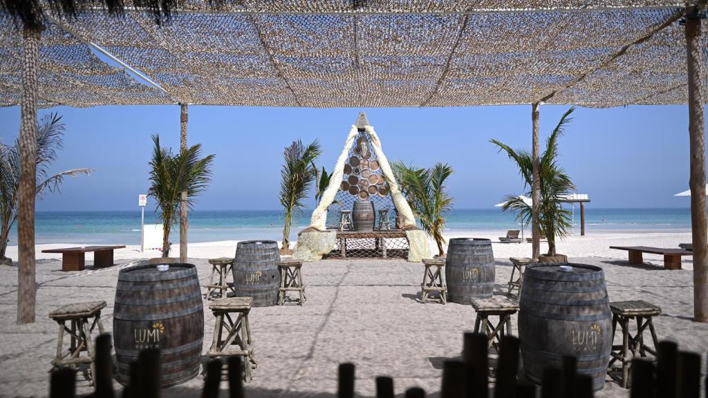 UMM AL QUWAIN BEACH HOTEL — фото 17