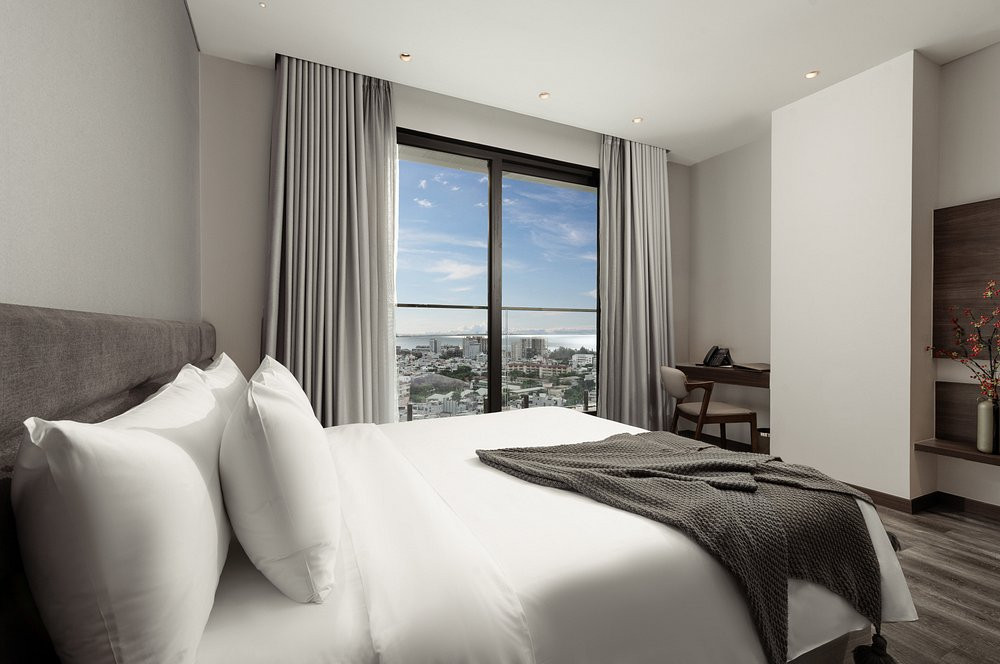 CENTRE POINT HOTEL & RESIDENCE DANANG — фото 16