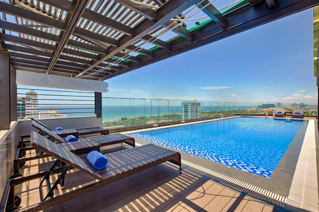 COSMOS HOTEL DANANG — фото 2