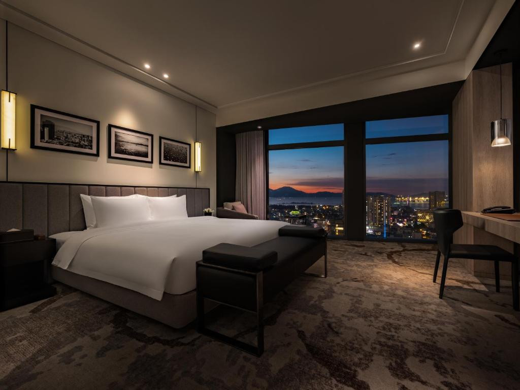 CROWNE PLAZA DANANG CITY CENTRE (EX. BAY CAPITAL DANANG) — фото 16