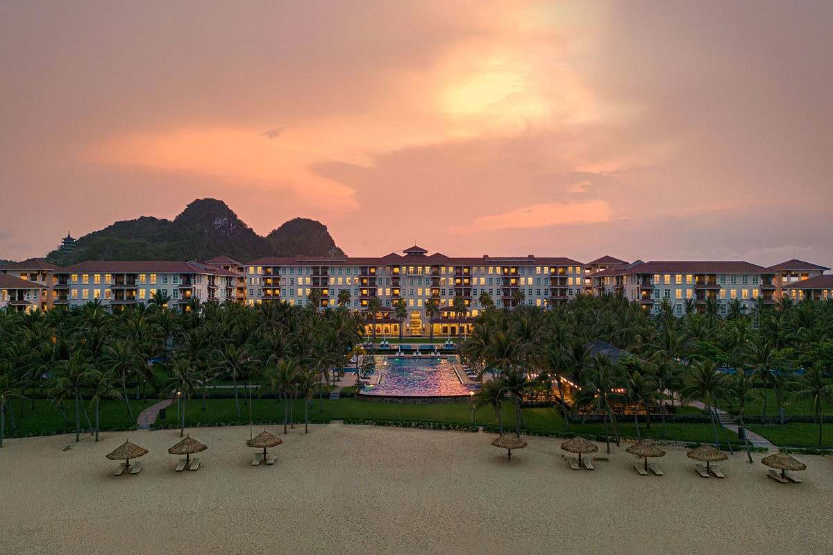 DANANG MARRIOTT RESORT & SPA (EX. VINPEARL LUXURY DA NANG) — фото 2
