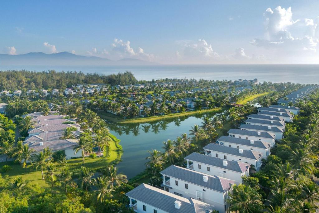 DANANG MARRIOTT RESORT & SPA NON NUOC BEACH VILLAS — фото 11
