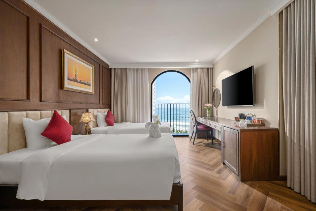 GOLDEN LOTUS LUXURY HOTEL — фото 4