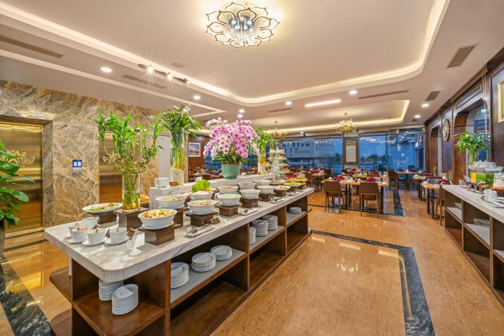 GOLDEN LOTUS — фото 15