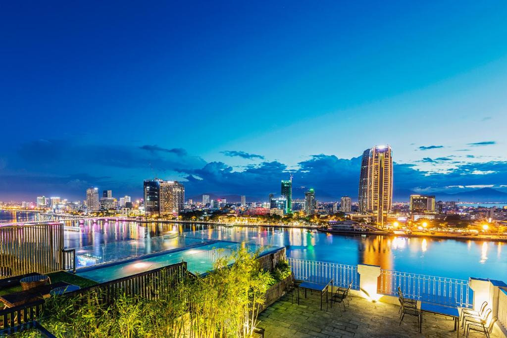 IBIZA RIVERFRONT DANANG — фото 3