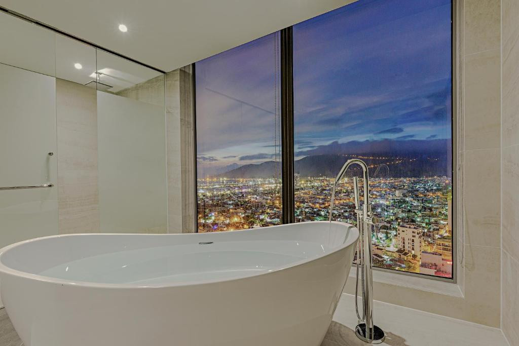 LE SANDS OCEANFRONT DA NANG HOTEL — фото 3