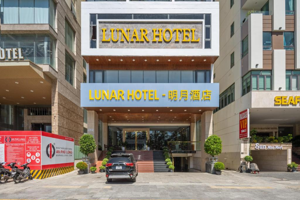 LUNAR HOTEL