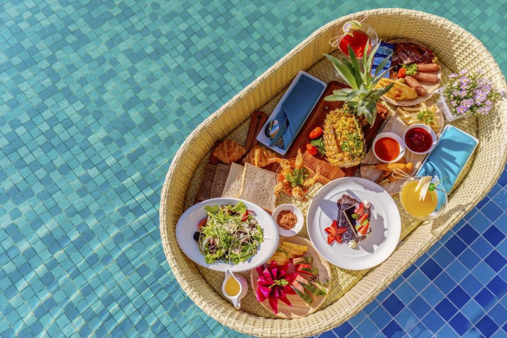 MAXIMILAN DANANG BEACH HOTEL — фото 11
