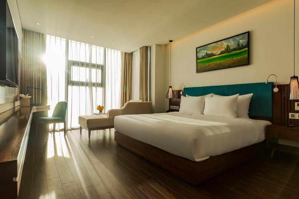 MAXIMILAN DANANG BEACH HOTEL — фото 16