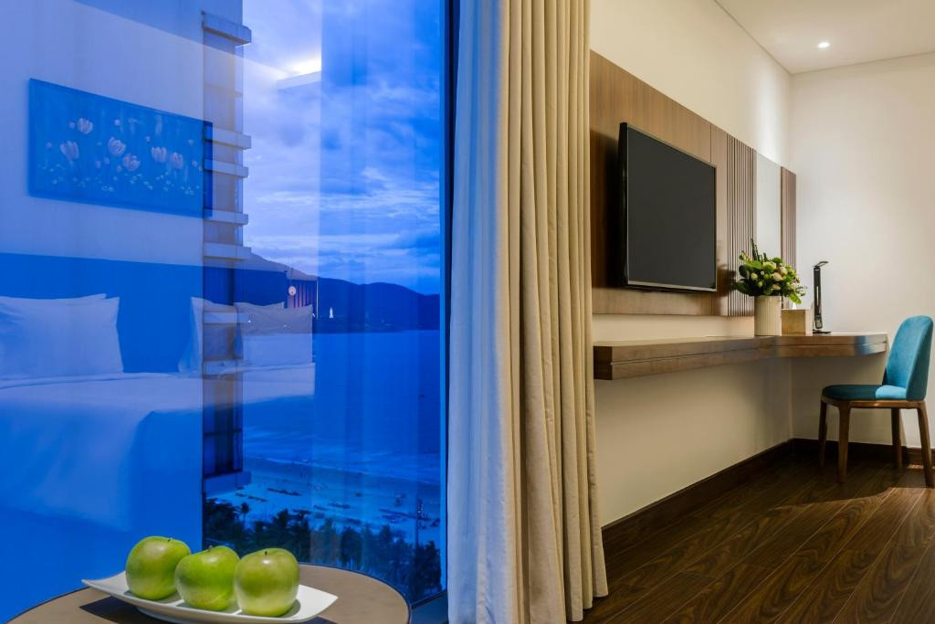 MAXIMILAN DANANG BEACH HOTEL — фото 18