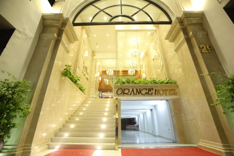 ORANGE HOTEL