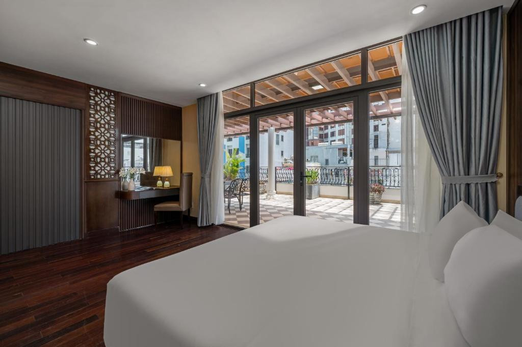 PALAZZO LUXURY HOTEL — фото 16