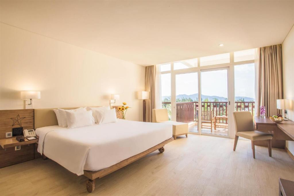 SANDY BEACH NON NUOC RESORT (EX. CENTARA SANDY BEACH RESORT) — фото 15