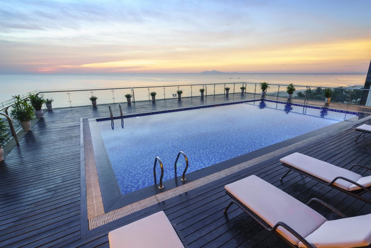 SERENE BEACH HOTEL — фото 3