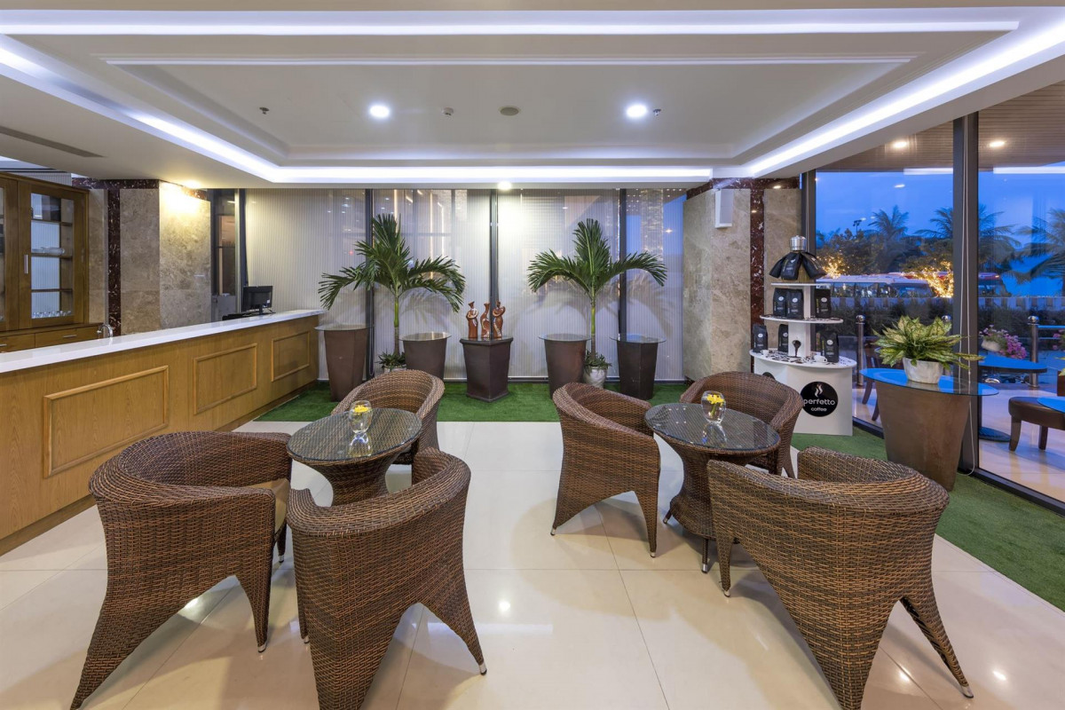 SERENE BEACH HOTEL — фото 11