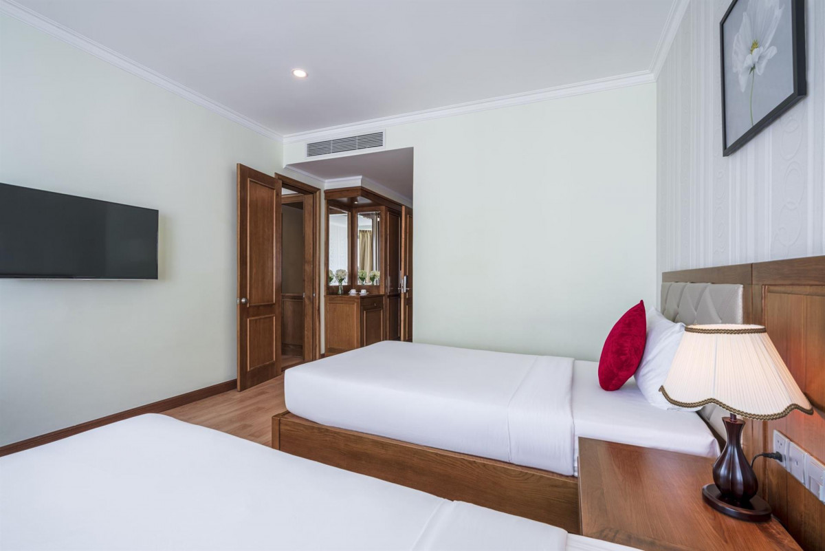 SERENE BEACH HOTEL — фото 17