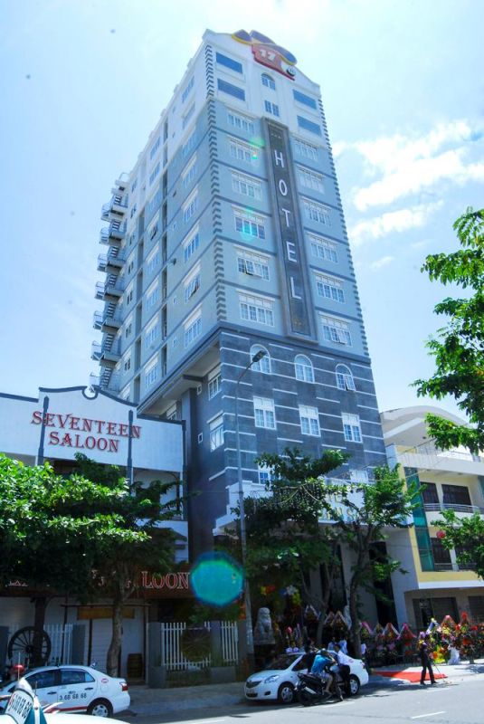 SEVENTEEN SALOON — фото 11
