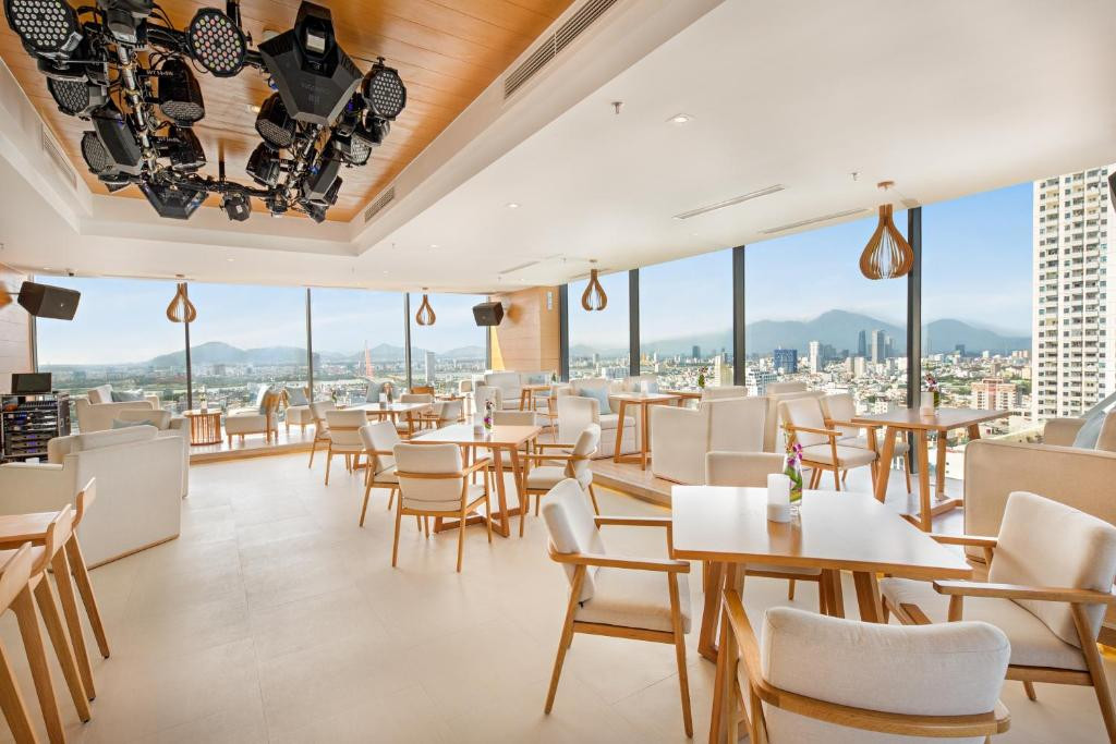 TMS HOTEL DA NANG BEACH — фото 18