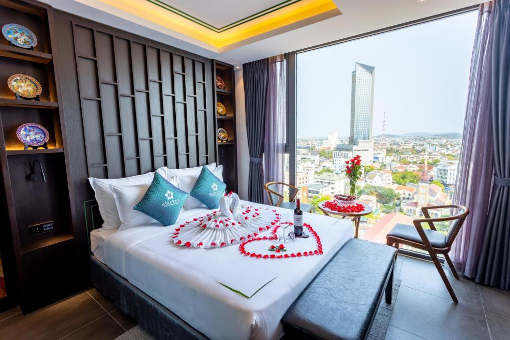 WHITE LOTUS HUE HOTEL — фото 10