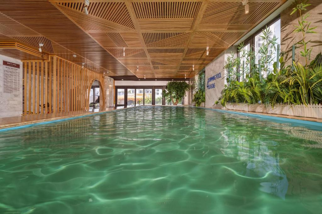 WHITE SAND HOTEL & APARTMENT — фото 2