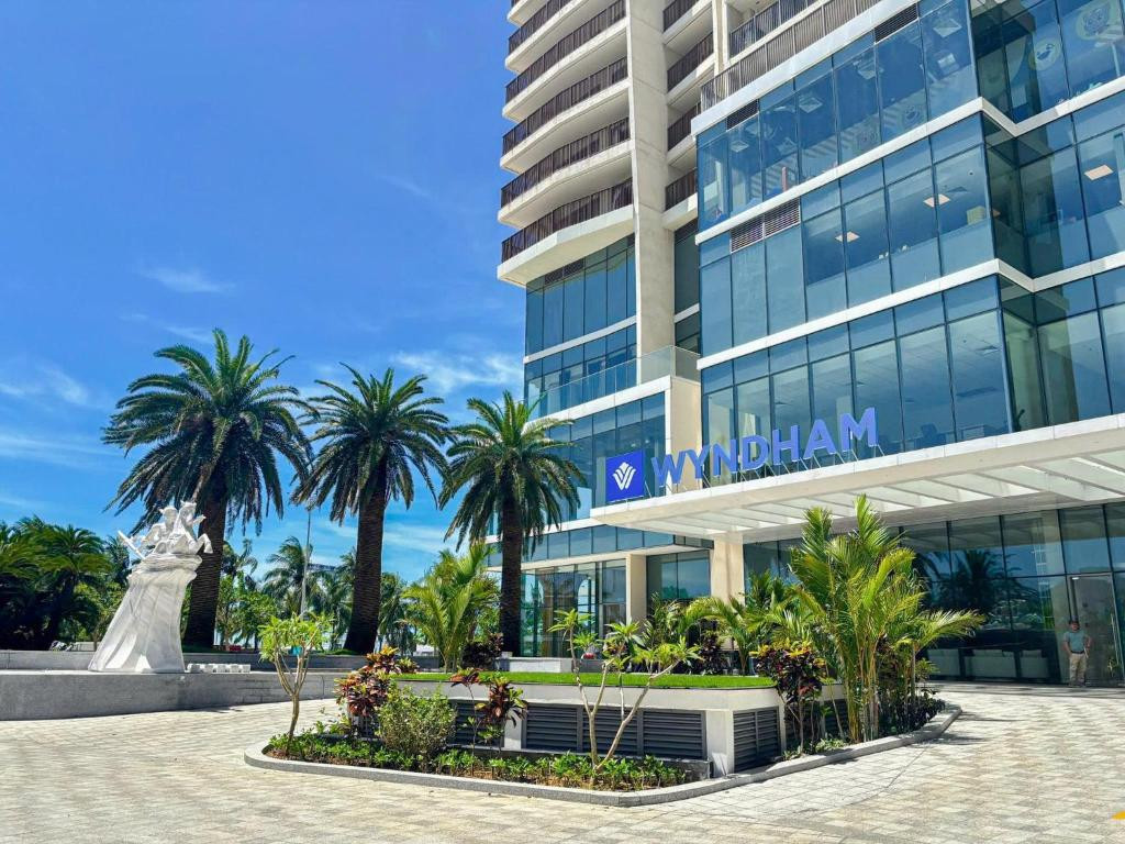 WYNDHAM SOLEIL DANANG HOTEL — фото 2