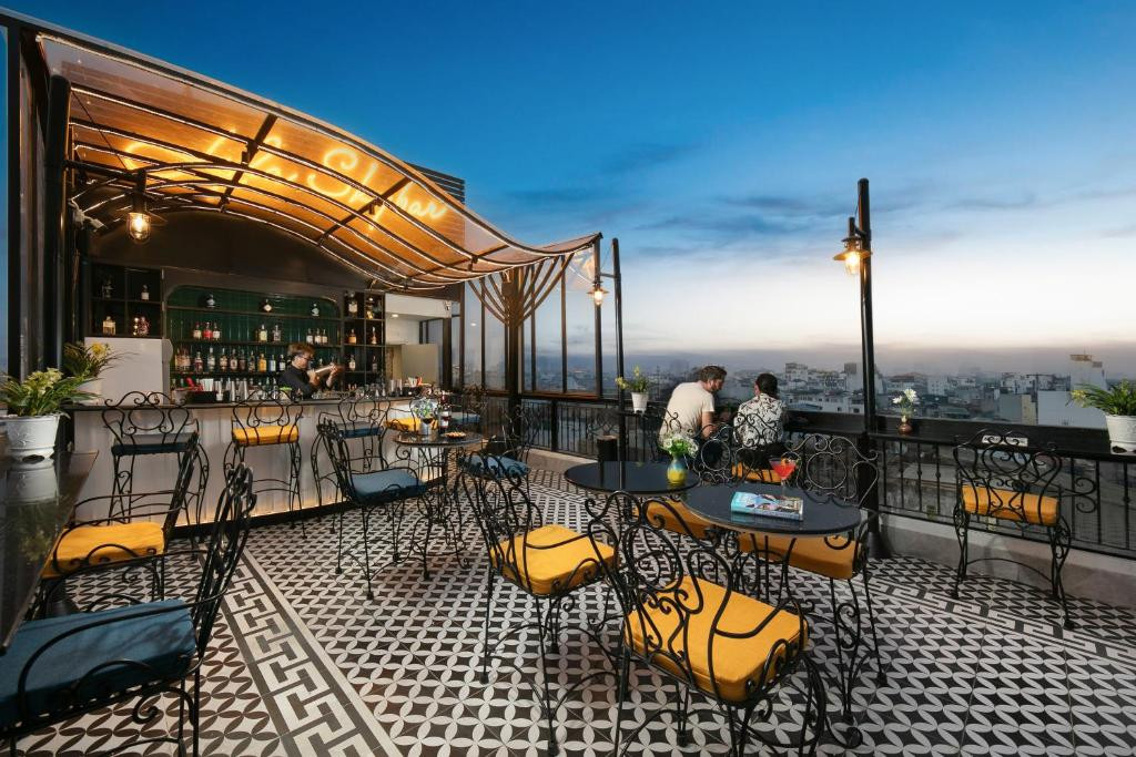 AMIRA HOTEL HANOI