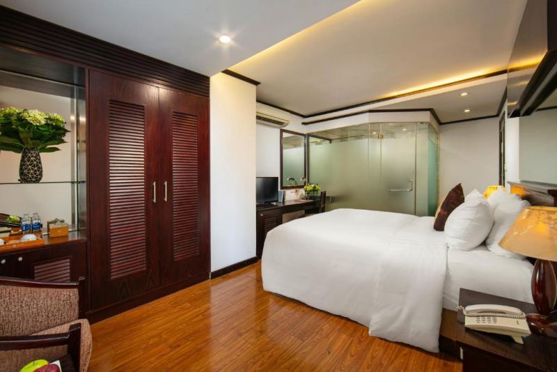 MAY DE VILLE CLASSIC HOTEL — фото 8