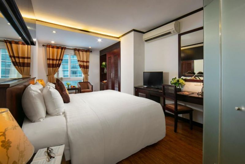 MAY DE VILLE CLASSIC HOTEL — фото 9
