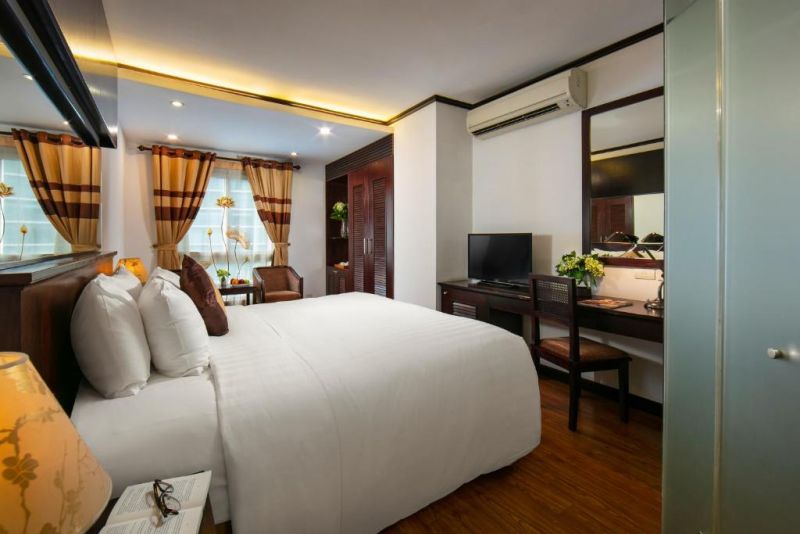 MAY DE VILLE CLASSIC HOTEL — фото 10