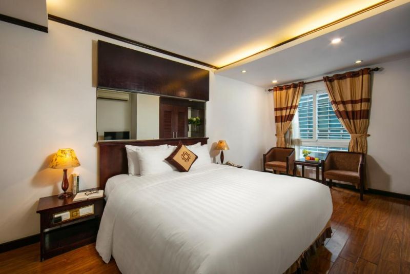 MAY DE VILLE CLASSIC HOTEL — фото 11