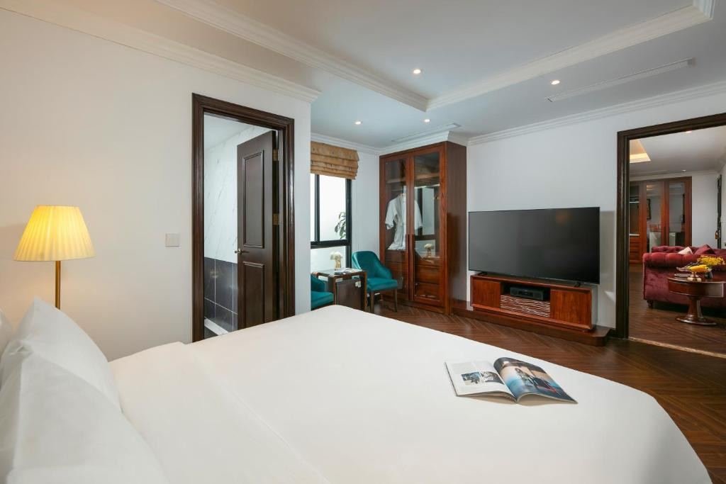 MAY DE VILLE CROWN HOTEL AND SPA HANOI — фото 18