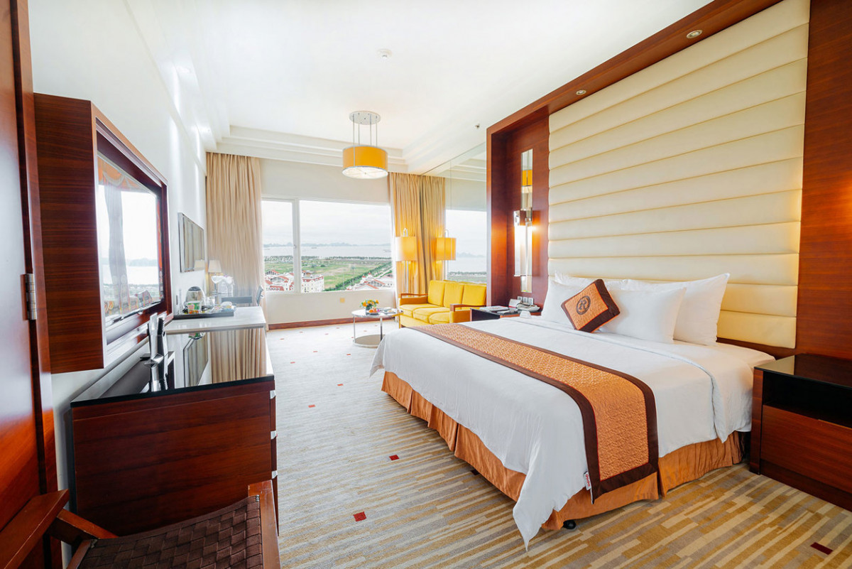 ROYAL HALONG HOTEL — фото 16