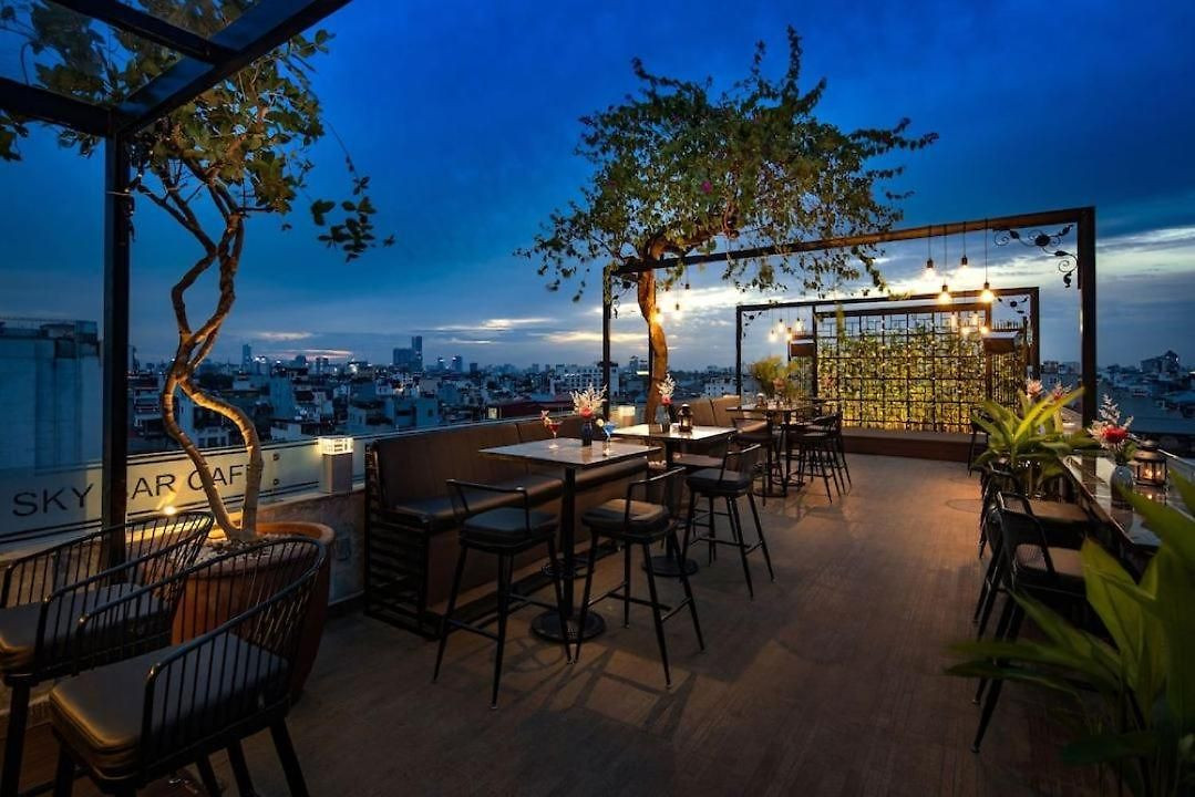 VICTOR METROPOLIS HOTEL & ROOFTOP BAR — фото 16