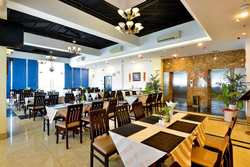 HAPPY LIFE HOTEL (EX. LIBERTY SAIGON SOUTH) — фото 13