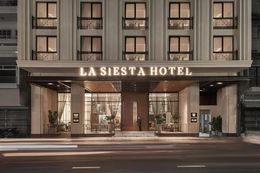 LA SIESTA PREMIUM SAIGON