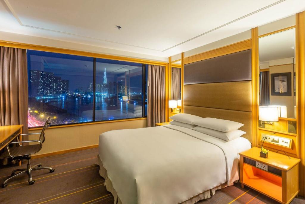 RENAISSANCE RIVERSIDE HOTEL — фото 10