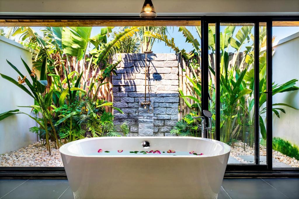 BLISS HOI AN BEACH RESORT AND WELLNESS — фото 7