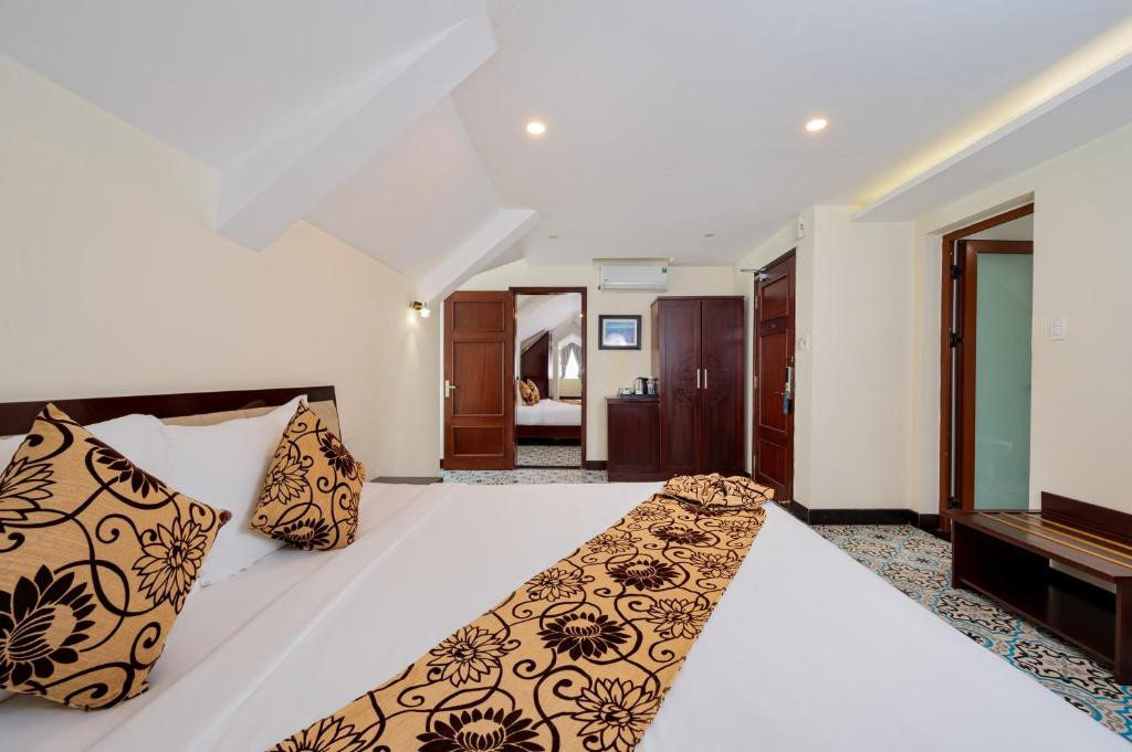 HOI AN CANAL HOUSE — фото 4