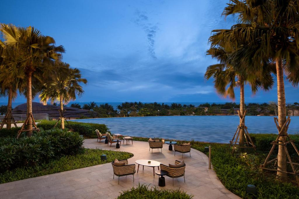 NEW WORLD HOIANA BEACH & RESORT — фото 5