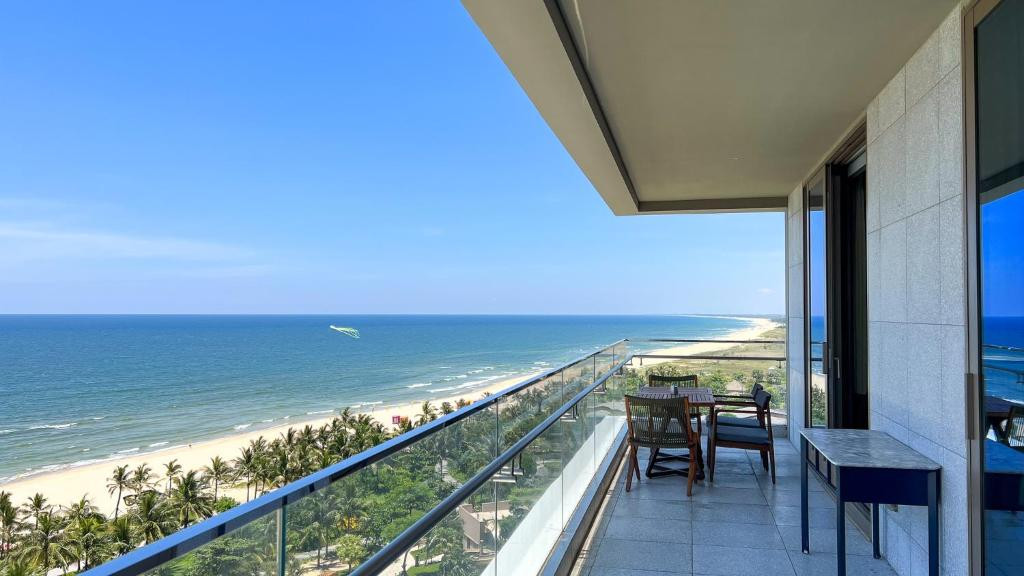 NEW WORLD HOIANA BEACH & RESORT — фото 9