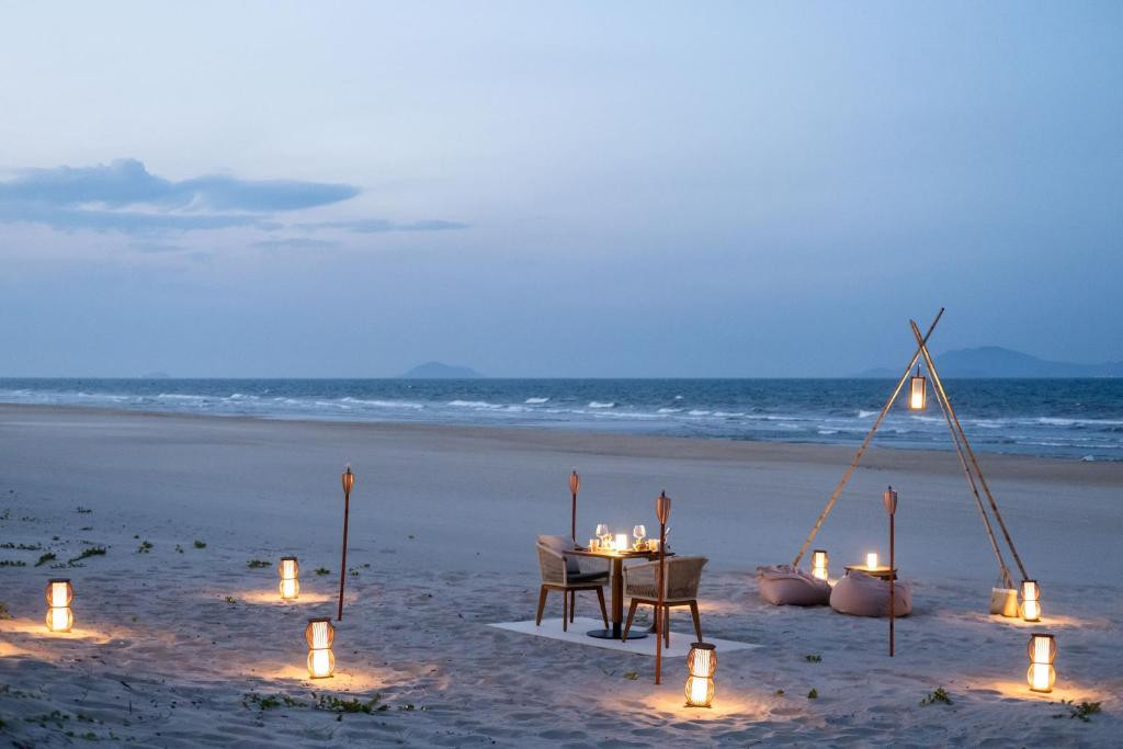 NEW WORLD HOIANA BEACH & RESORT — фото 11