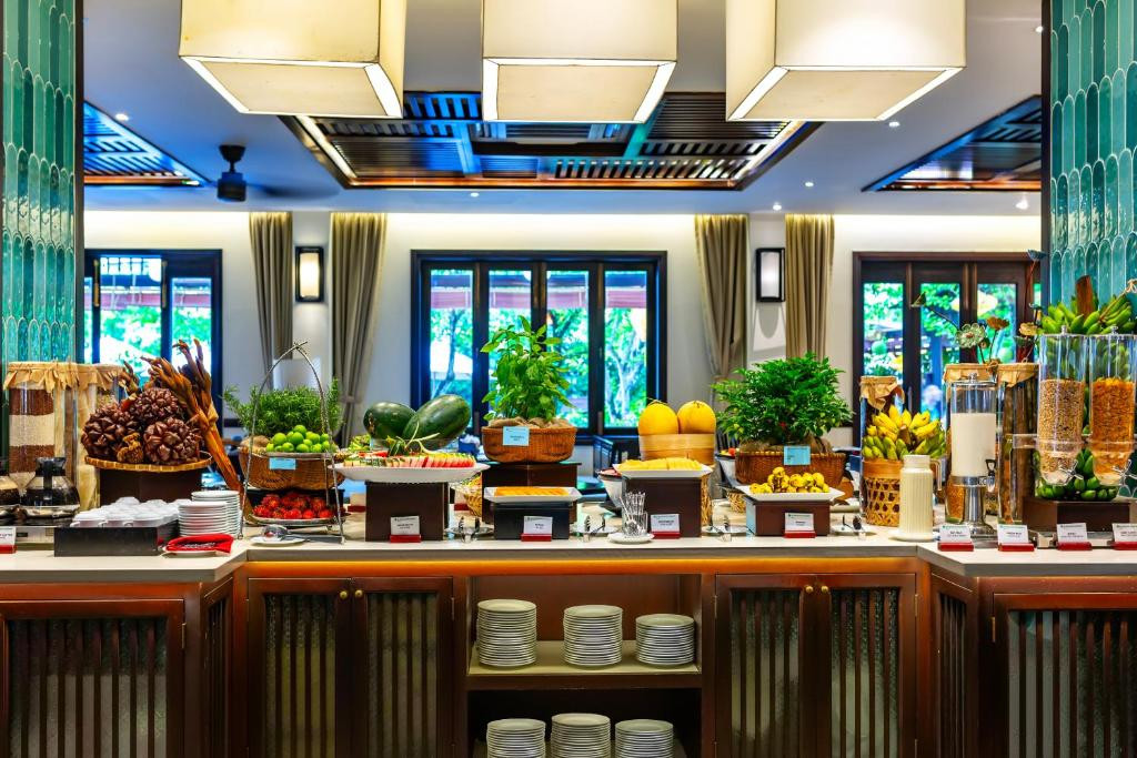 WYNDHAM GARDEN HOIAN — фото 16