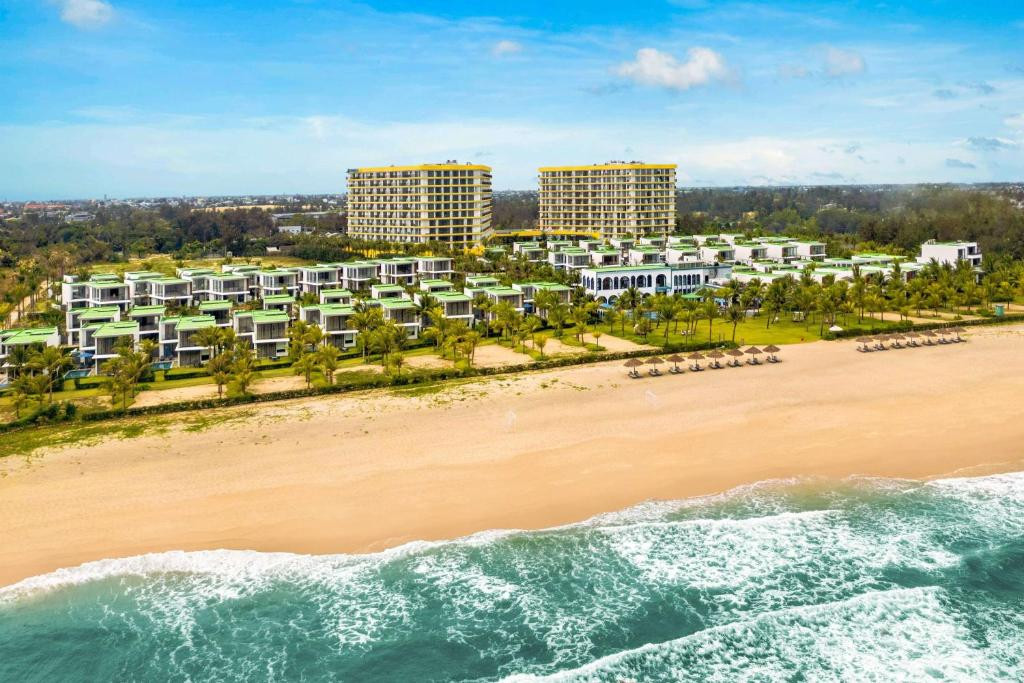 WYNDHAM HOI AN ROYAL BEACHFRONT RESORT & VILLAS