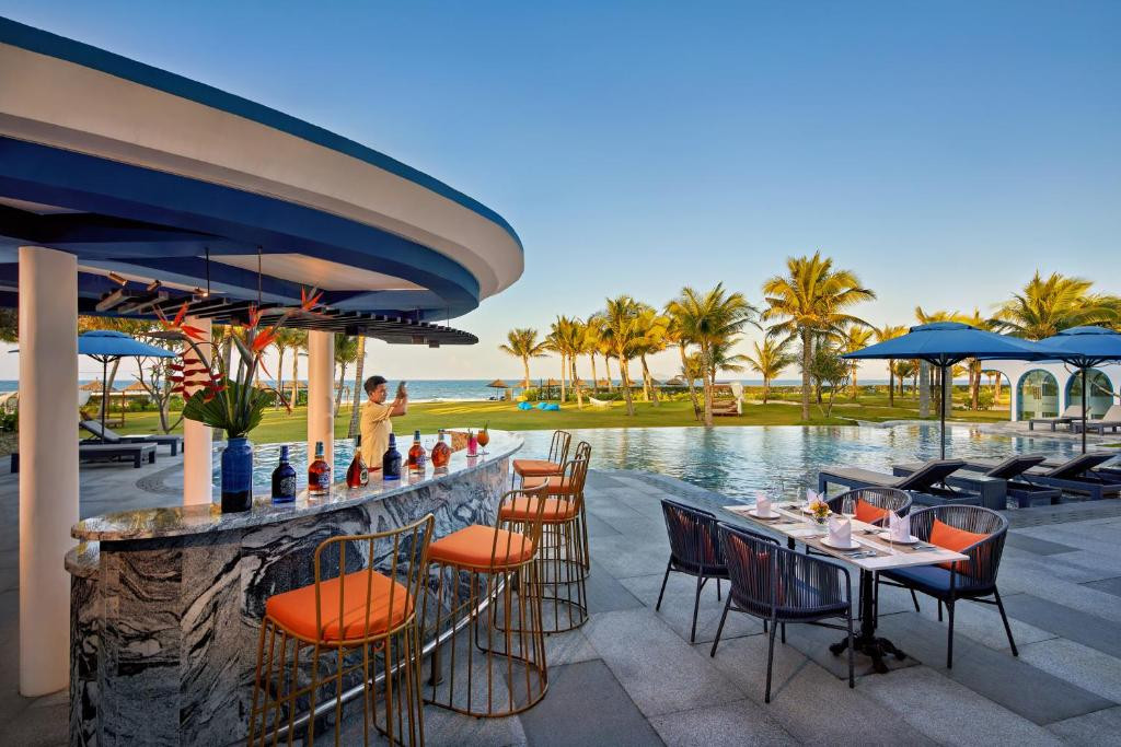 WYNDHAM HOI AN ROYAL BEACHFRONT RESORT & VILLAS — фото 8