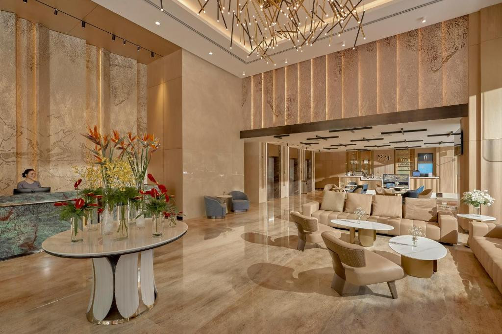 ADAMAS BOUTIQUE — фото 13