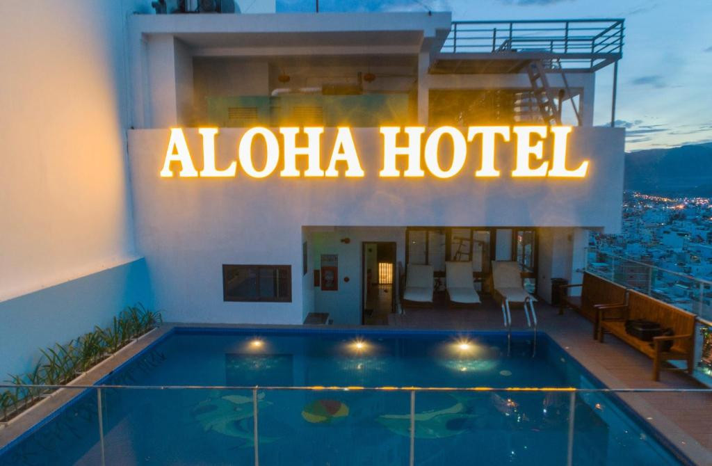ALOHA HOTEL