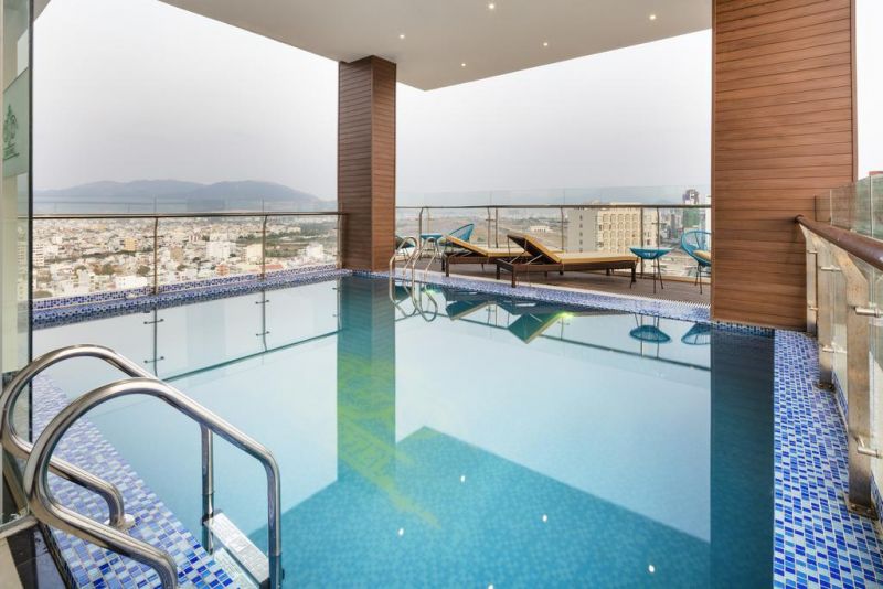 CROWN HOTEL NHA TRANG