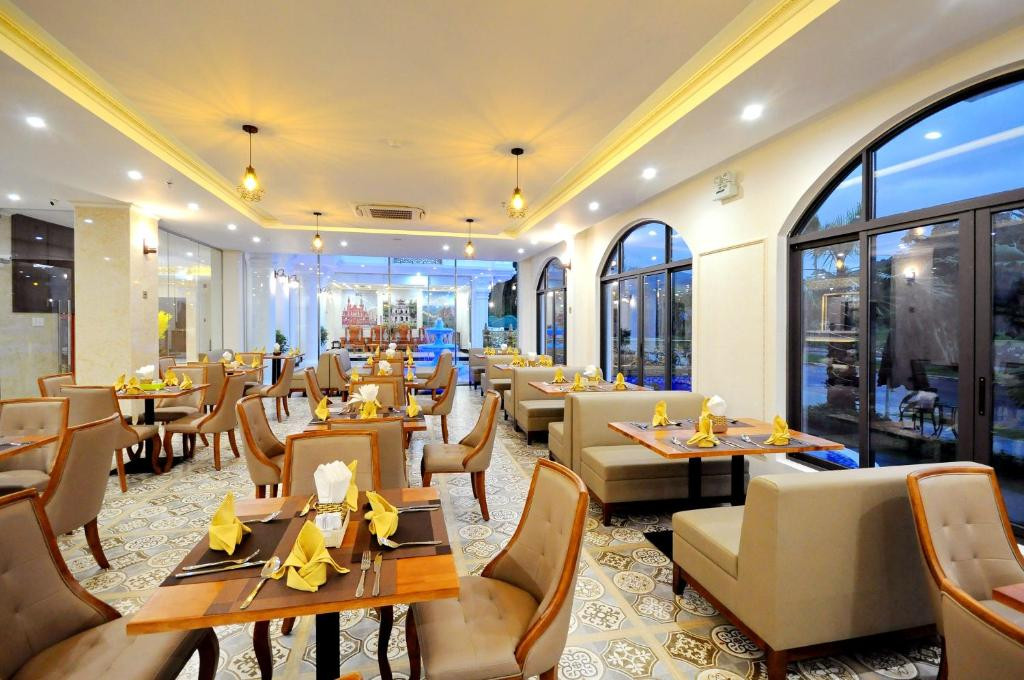 CROWN NGUYEN HOANG HOTEL — фото 17